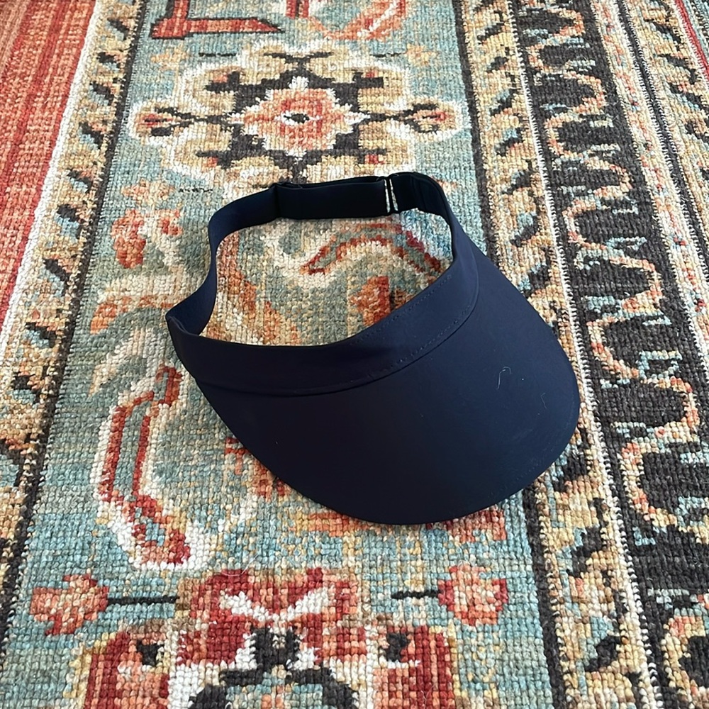 Lululemon visor